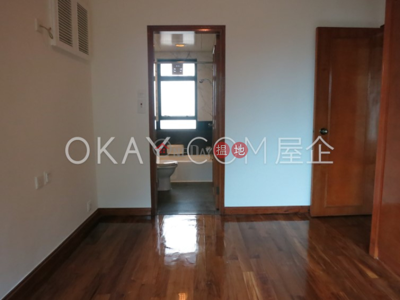 HK$ 68,000/ month Hillsborough Court, Central District | Gorgeous 3 bedroom with parking | Rental