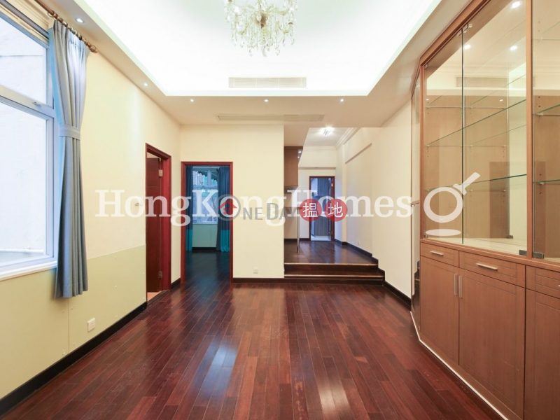 3 Bedroom Family Unit for Rent at Donnell Court - No.52, 52 MacDonnell Road | Central District | Hong Kong | Rental HK$ 52,000/ month