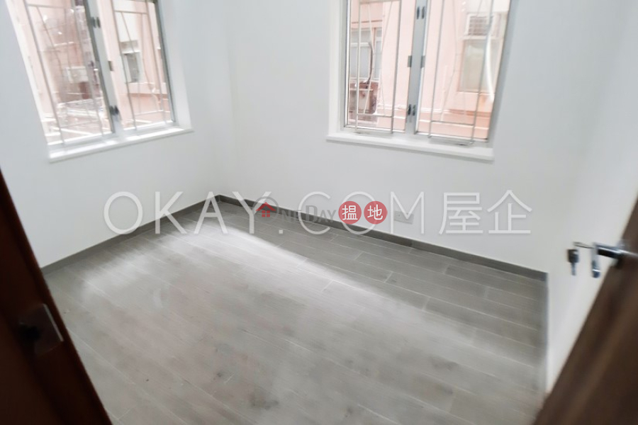 HK$ 25,000/ 月華納大廈-灣仔區-3房1廁,可養寵物,露台華納大廈出租單位