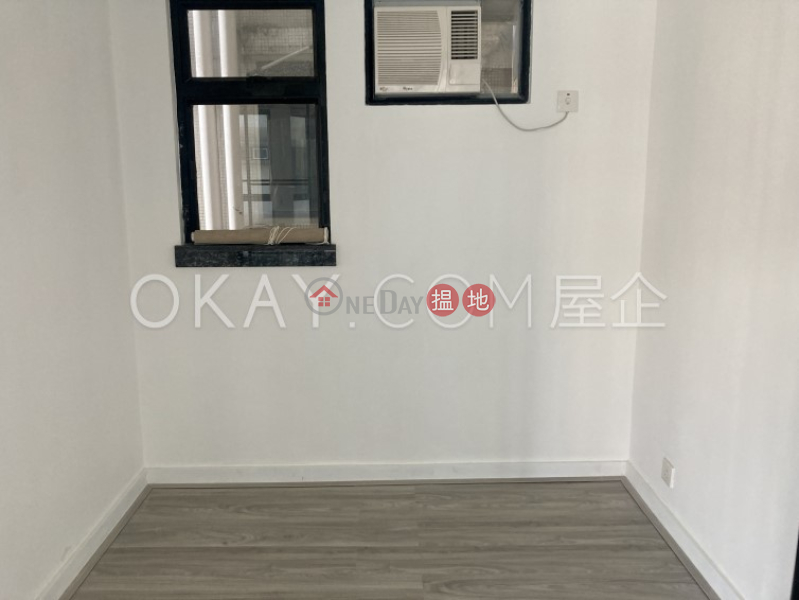 HK$ 35,000/ month | Vantage Park Western District, Popular 3 bedroom with sea views | Rental
