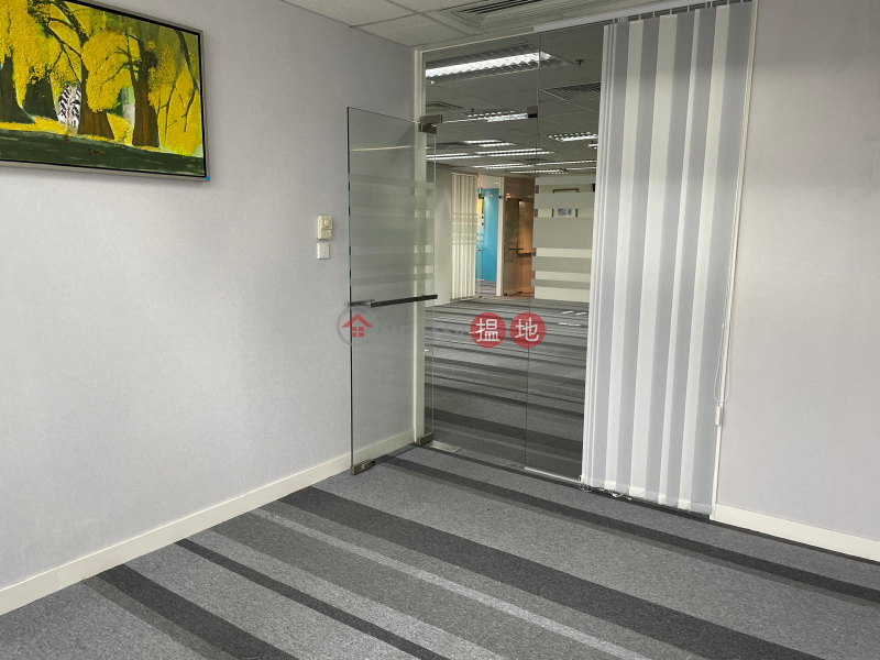 HK$ 96,950/ month, Metroplaza Tower 2, Kwai Tsing District, Room 4105 4106 4107A, Tower 2, Metroplaza, 223 Hing Fong Road, Kwai Chung