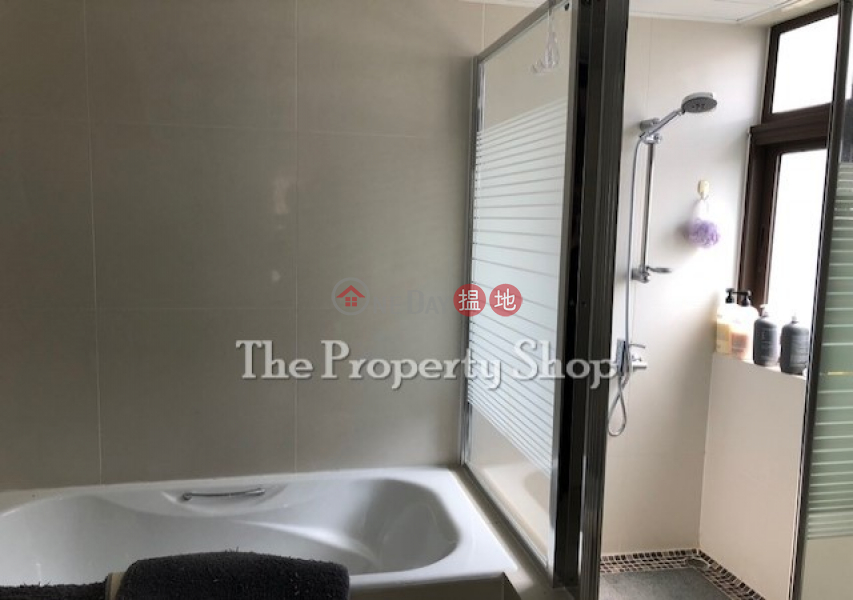 HK$ 46,000/ month, La Caleta House 17, Sai Kung, 4 Bed House + CP Near Bustop