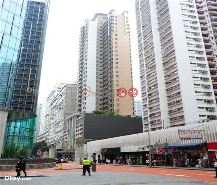 HK$ 26,000/ month | Splendid Place | Eastern District | Tasteful 2 bedroom with balcony | Rental