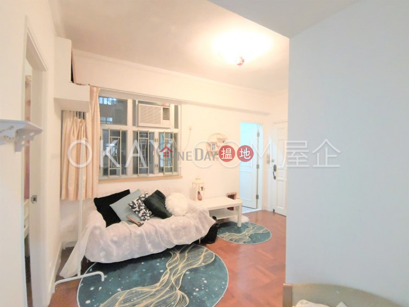 Property Search Hong Kong | OneDay | Residential | Rental Listings Generous 3 bedroom in Sai Ying Pun | Rental