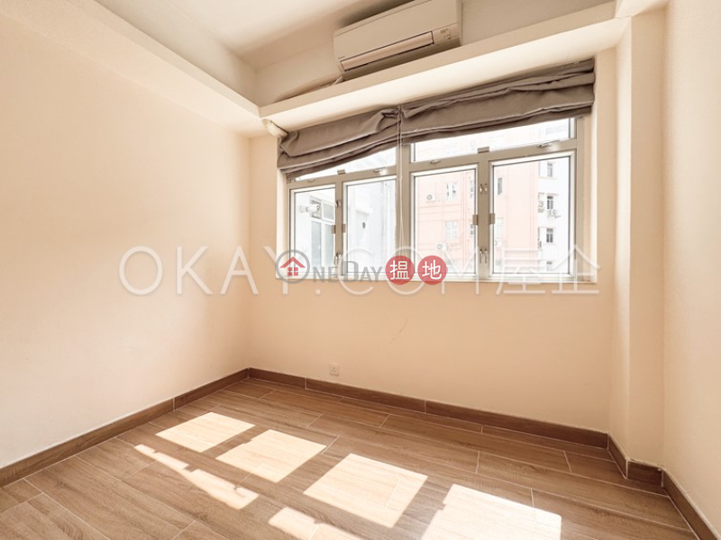 Intimate 2 bedroom on high floor with rooftop | Rental | 10-12 Shan Kwong Road 山光道10-12號 Rental Listings