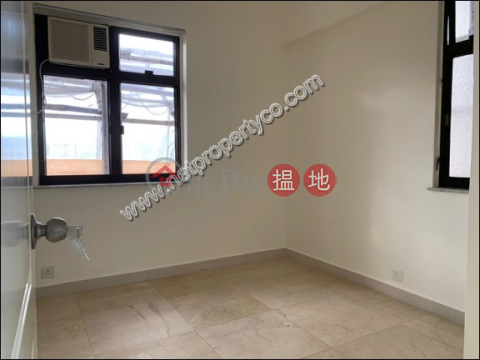 Specious sea view 2 bedrooms, Pearl City Mansion 珠城大廈 | Wan Chai District (A068743)_0