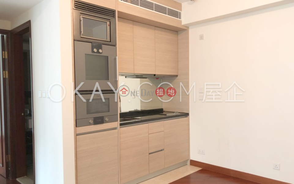 Lovely 2 bedroom with balcony | Rental 200 Queens Road East | Wan Chai District | Hong Kong | Rental | HK$ 35,000/ month