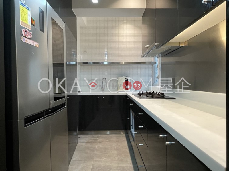 HK$ 39,000/ month Green Park | Sai Kung, Elegant 3 bedroom with balcony & parking | Rental