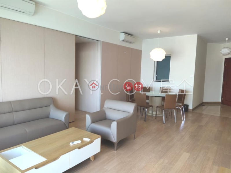 Gorgeous 3 bedroom on high floor with balcony & parking | Rental | Sorrento Phase 2 Block 1 擎天半島2期1座 Rental Listings