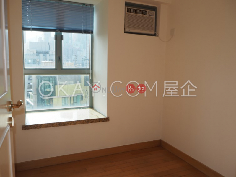 HK$ 25,000/ month Queen\'s Terrace Western District | Tasteful 2 bedroom on high floor | Rental