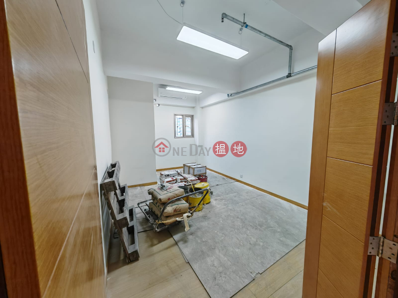 workshop | 58 Hung To Road | Kwun Tong District | Hong Kong | Rental HK$ 9,300/ month