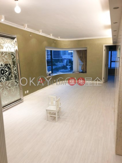 Charming 2 bedroom with parking | Rental, Tower 3 Carmen's Garden 嘉文花園3座 | Yau Tsim Mong (OKAY-R383527)_0