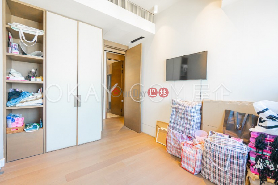 Beautiful 3 bedroom with balcony & parking | For Sale | Argenta 珒然 Sales Listings