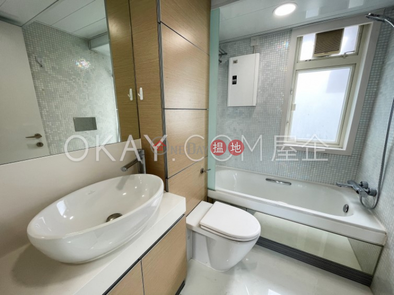 HK$ 48,000/ month | Centrestage, Central District Popular 3 bed on high floor with sea views & balcony | Rental
