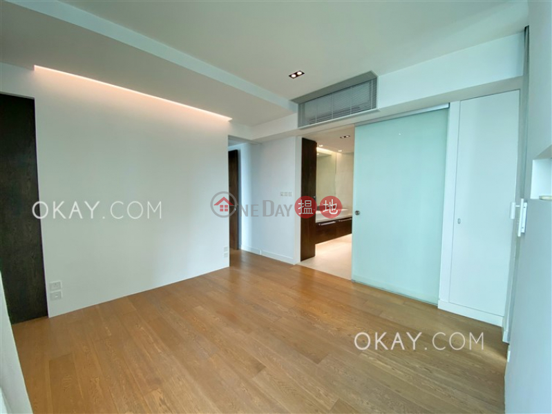 HK$ 100,000/ month | Villas Sorrento | Western District | Unique 3 bedroom with sea views, balcony | Rental