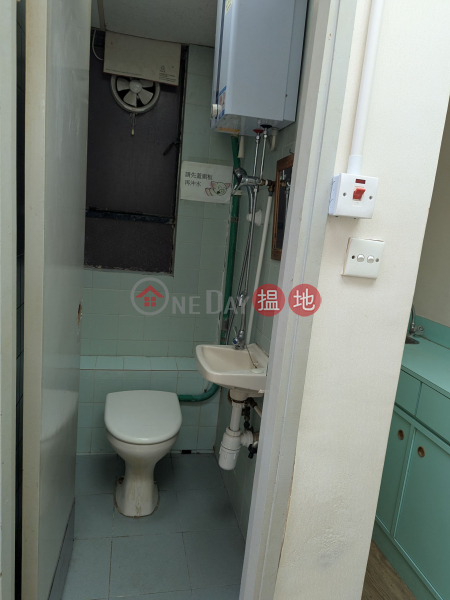 3-Room Office-Studio at Wah Chun Industrial Centre | Wah Chun Industrial Centre 華俊工業中心 Rental Listings