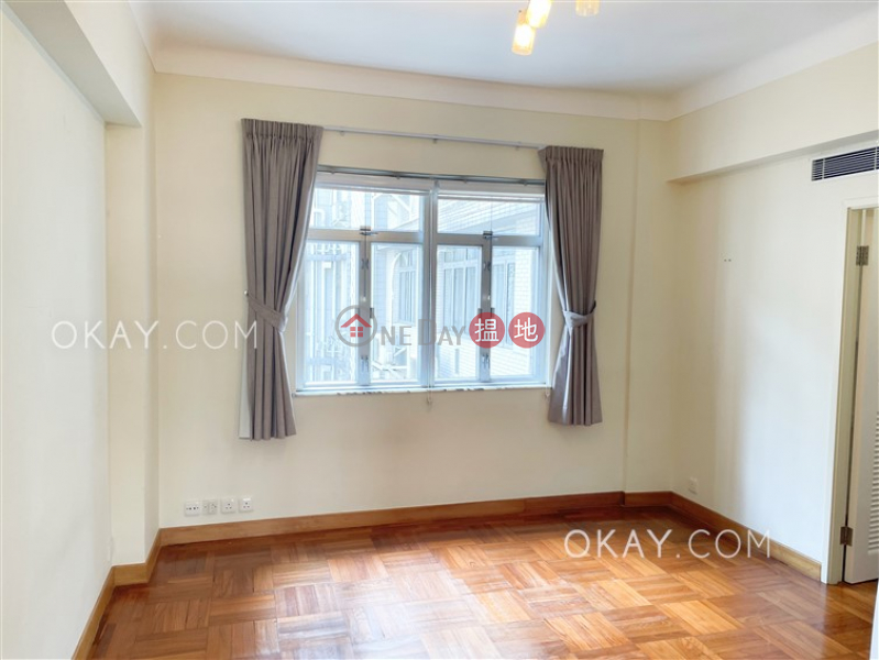 HK$ 58,000/ month, Hong Lok Mansion, Central District Beautiful 3 bedroom with balcony & parking | Rental