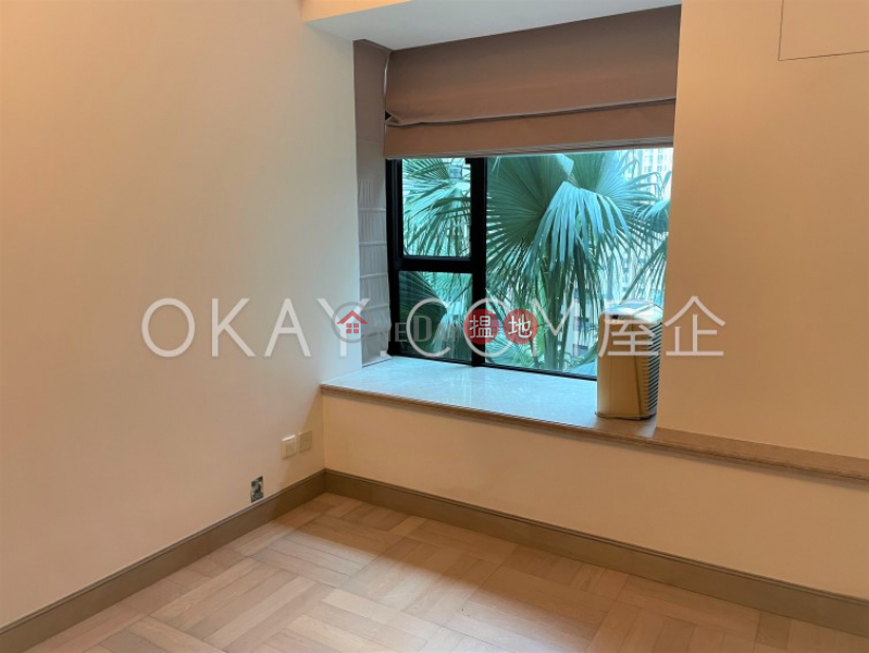 HK$ 62,000/ month Hillsborough Court Central District | Stylish 3 bedroom with parking | Rental
