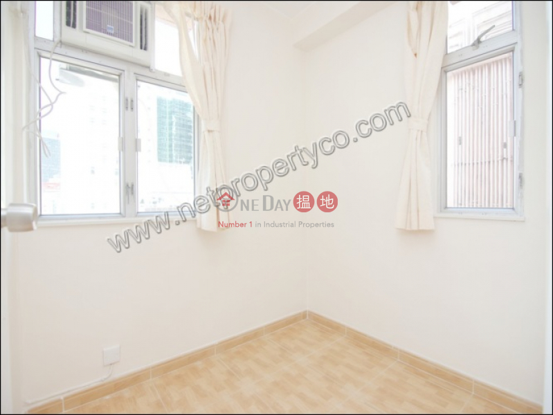 HK$ 19,000/ month Evora Building | Western District | Private roof top apartment for rent