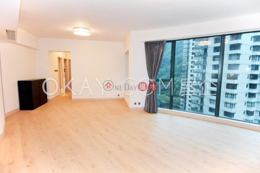 Stylish 3 bedroom with parking | Rental, Hillsborough Court 曉峰閣 Rental Listings | Central District (OKAY-R8538)