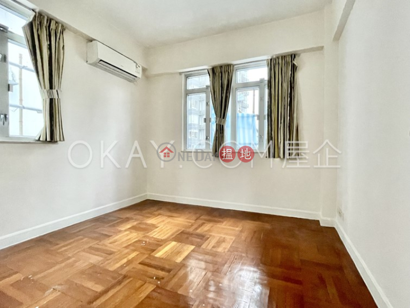 Stylish 2 bedroom on high floor with balcony & parking | Rental | Shan Kwong Tower 山光苑 Rental Listings