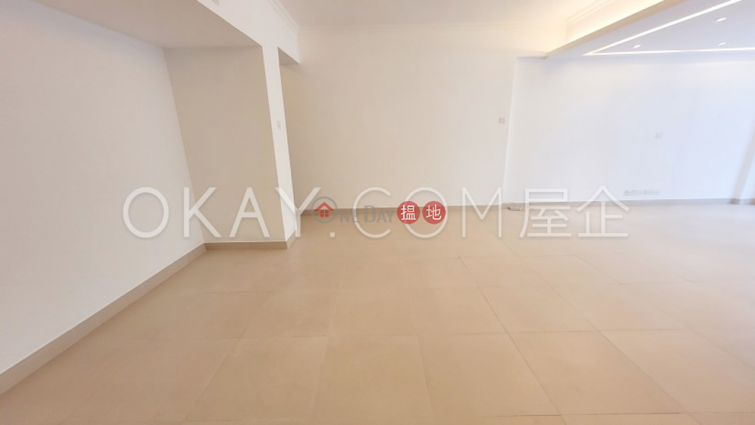 HK$ 43,500/ month, Haywood Mansion Wan Chai District Rare 3 bedroom with balcony | Rental