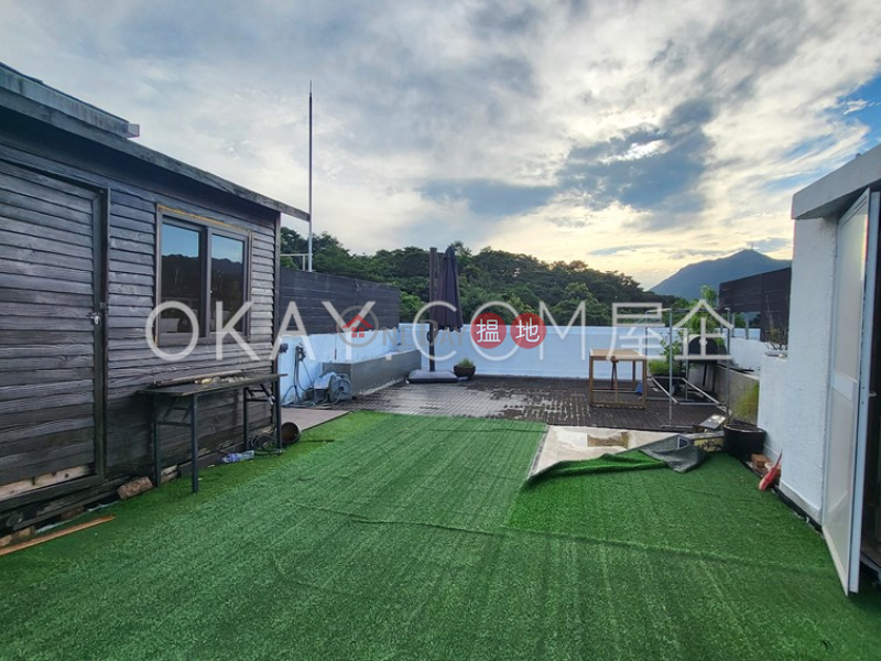 Property Search Hong Kong | OneDay | Residential | Sales Listings Lovely 3 bedroom on high floor with rooftop & parking | For Sale