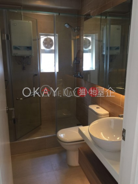 HK$ 43,000/ month, Moon Fair Mansion Wan Chai District, Stylish 3 bedroom with parking | Rental