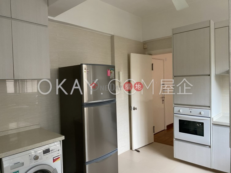 Exquisite 3 bedroom with parking | Rental 18-22 Mount Kellett Road | Central District | Hong Kong Rental HK$ 86,000/ month