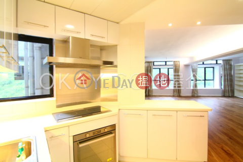 Luxurious 4 bedroom in Discovery Bay | Rental | Discovery Bay, Phase 5 Greenvale Village, Greenmont Court (Block 8) 愉景灣 5期頤峰 蔚山閣(8座) _0