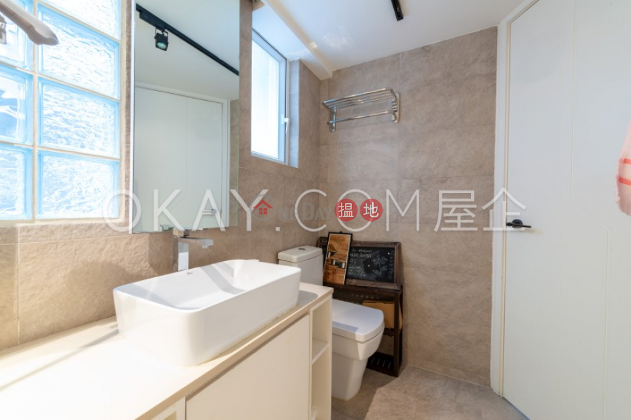 HK$ 30M | Hoi Kung Court Wan Chai District Efficient 1 bedroom on high floor | For Sale