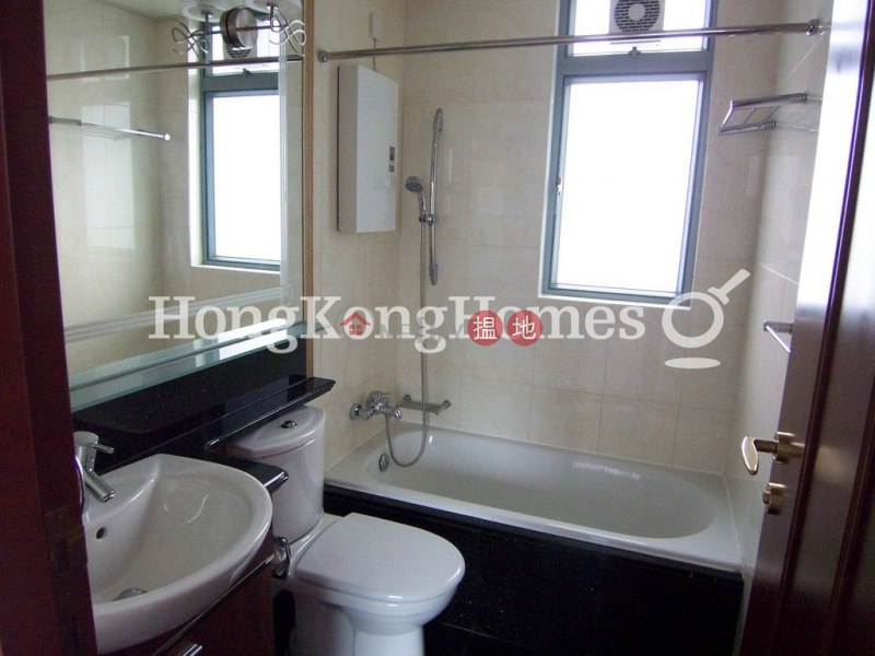 3 Bedroom Family Unit for Rent at 2 Park Road 2 Park Road | Western District, Hong Kong, Rental | HK$ 41,800/ month