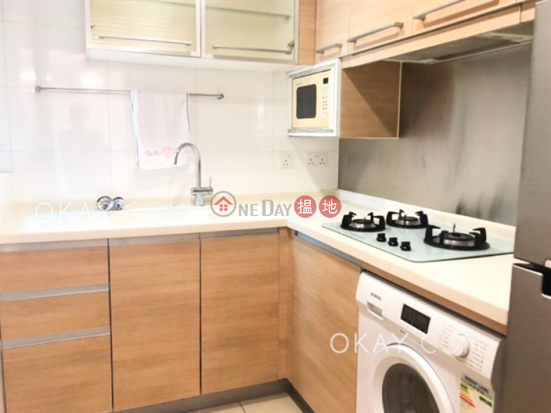 Nicely kept 3 bedroom on high floor with balcony | Rental | The Zenith Phase 1, Block 2 尚翹峰1期2座 Rental Listings