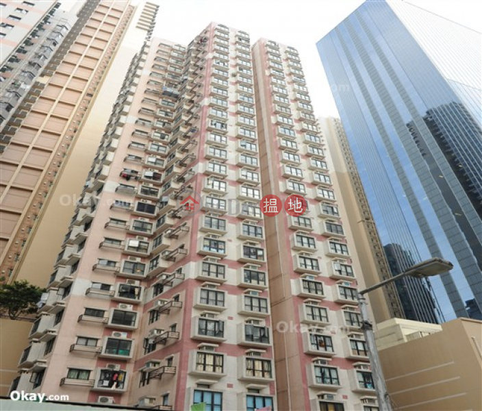 HK$ 8M, Tai Yuen Court Wan Chai District | Tasteful 2 bedroom in Wan Chai | For Sale