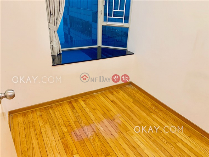 Tasteful 2 bedroom on high floor with sea views | Rental | Island Place 港運城 Rental Listings