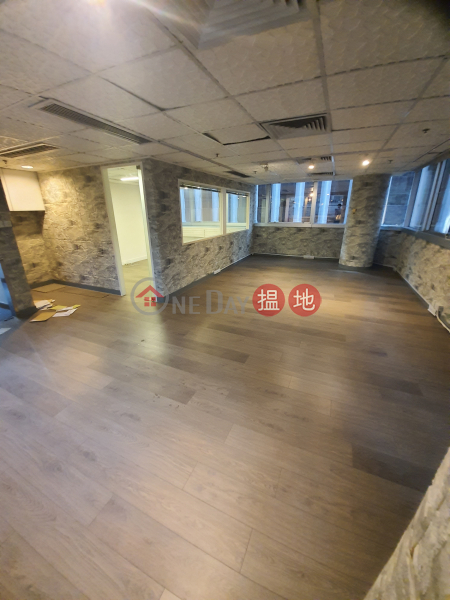 HK$ 25,200/ month Jonsim Place | Wan Chai District TEL: 98755238