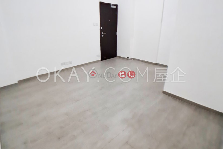 3房1廁,可養寵物,露台華納大廈出租單位-55百德新街 | 灣仔區-香港出租|HK$ 25,000/ 月