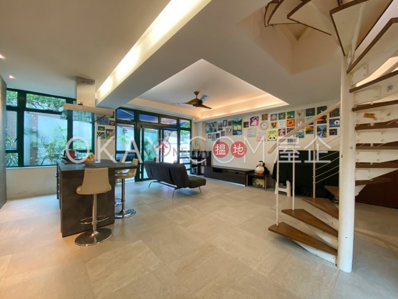 Stylish 4 bedroom with terrace & parking | Rental | Stanford Villa Block 2 旭逸居2座 Rental Listings