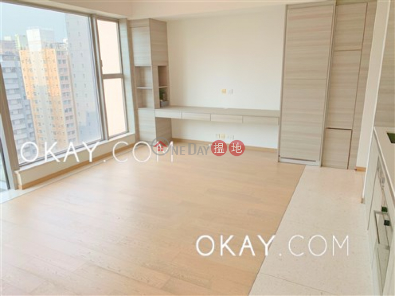 Luxurious 1 bedroom with balcony | For Sale | The Summa 高士台 Sales Listings