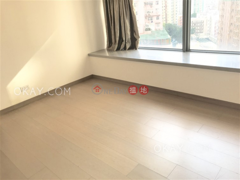 Popular 2 bedroom on high floor with balcony | For Sale | Centre Point 尚賢居 Sales Listings