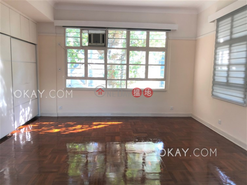 HK$ 80,000/ month, 17 Cambridge Road Kowloon Tong | Stylish 3 bedroom with balcony & parking | Rental