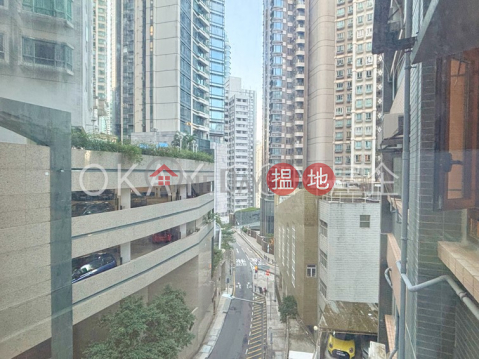 3房2廁,露台嘉輝大廈出售單位, 嘉輝大廈 Garfield Mansion | 西區 (OKAY-S65861)_0