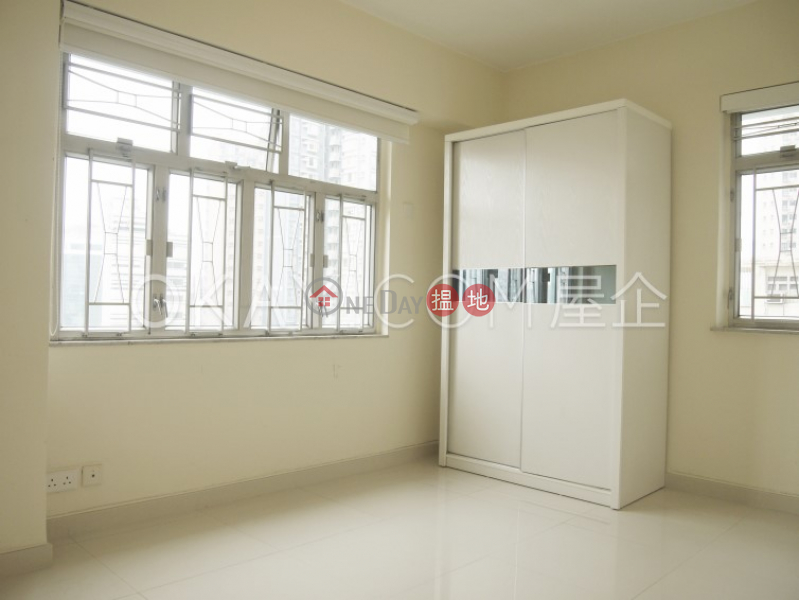 HK$ 26,000/ month | Golden Valley Mansion Central District | Charming 2 bedroom in Mid-levels West | Rental