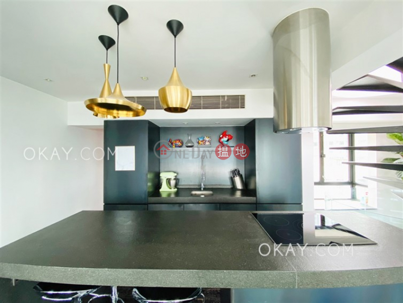 Gorgeous 2 bedroom on high floor with rooftop | For Sale | Wah Fai Court 華輝閣 Sales Listings