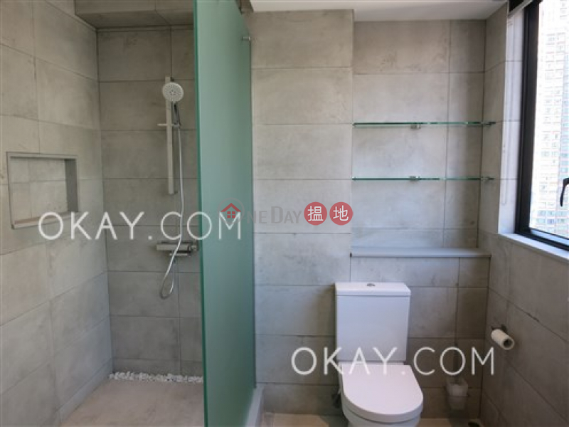 HK$ 36,000/ month, Tai Ping Mansion Central District | Lovely 1 bedroom on high floor with balcony | Rental