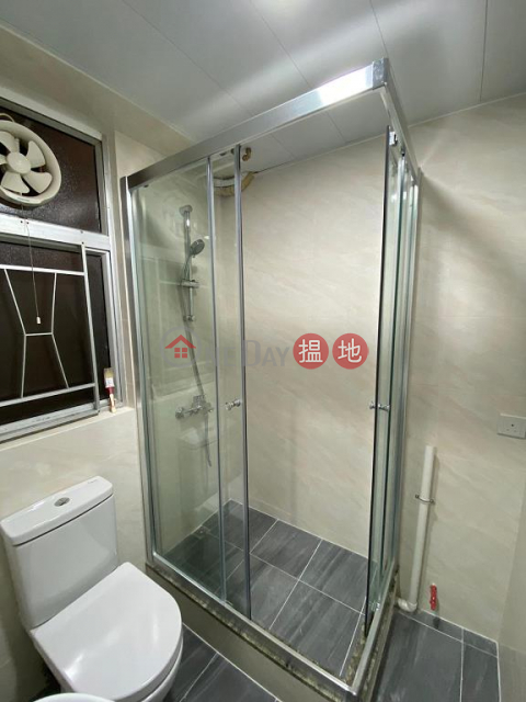Flat for Rent in Fully Building, Wan Chai | Fully Building 富利大廈 _0