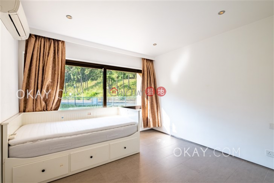 HK$ 75,000/ month Phase 1 Beach Village, 61 Seabird Lane, Lantau Island | Luxurious 4 bed on high floor with terrace & balcony | Rental