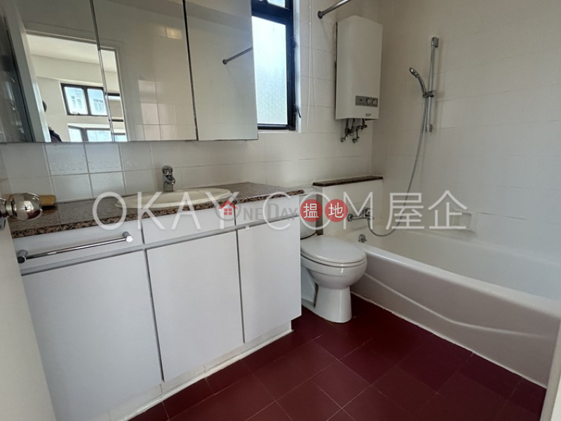 HK$ 34,000/ month Sun and Moon Building, Wan Chai District, Nicely kept 3 bedroom on high floor | Rental