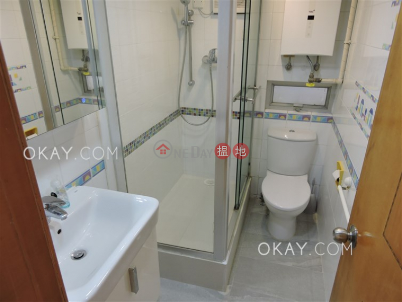 Efficient 3 bedroom with balcony & parking | For Sale | 39 Kennedy Road | Wan Chai District, Hong Kong, Sales | HK$ 26.8M