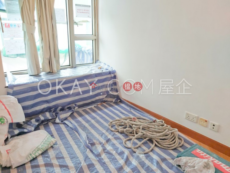 Gorgeous 3 bedroom on high floor with balcony | Rental | Sorrento Phase 2 Block 1 擎天半島2期1座 Rental Listings